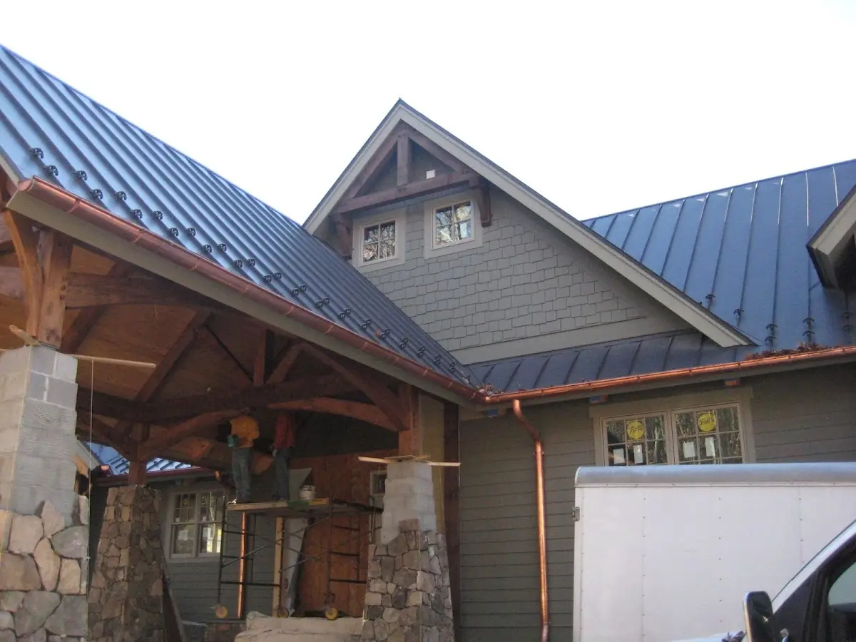 Craftsman Roofing team delivering quality roofing work in Presidents